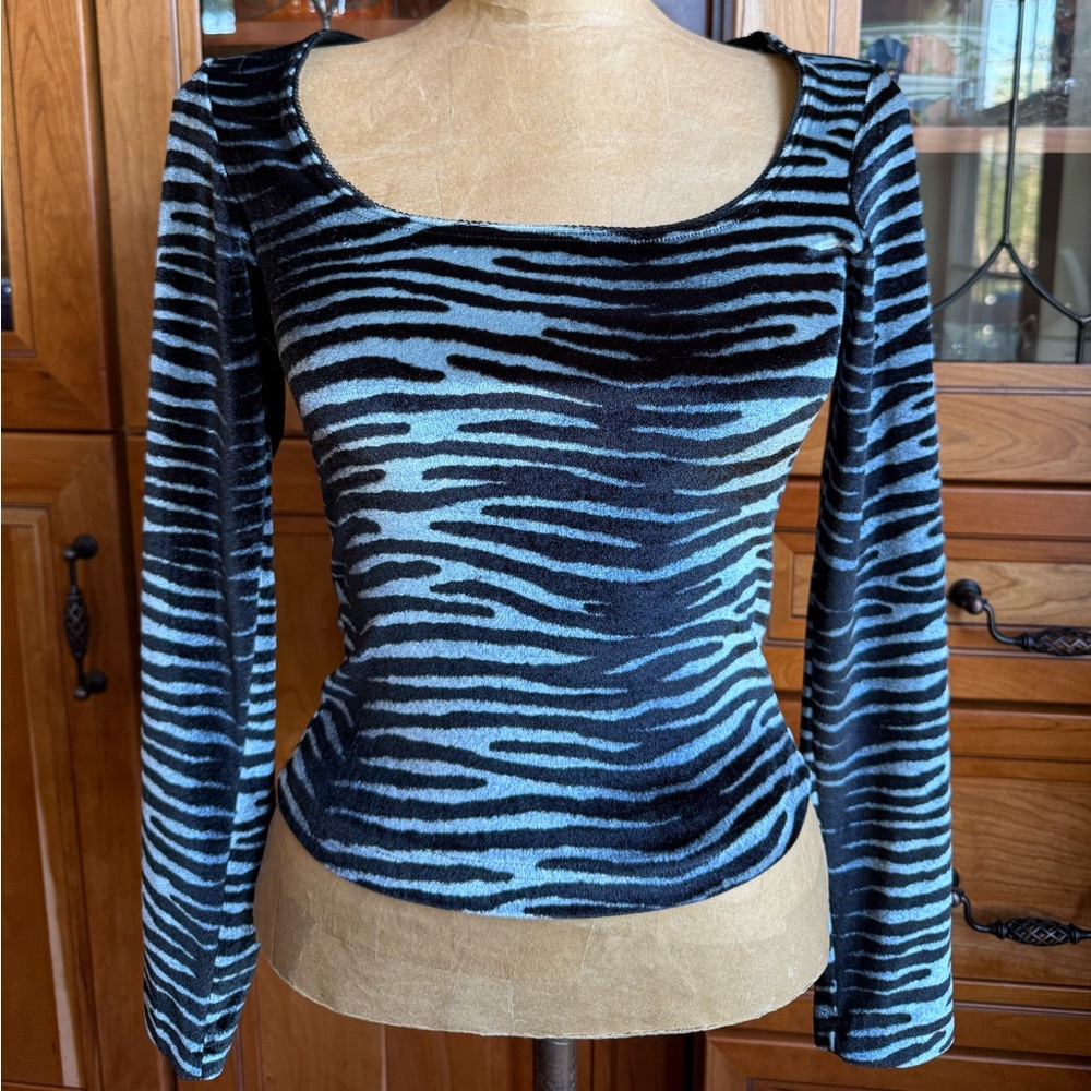 XOXO Zebra Print Top in Black and Ice Blue 
90’s Vintage